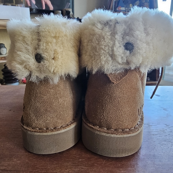 UGG Fleece Lined Bootie Size 8 - Picture 9 of 10